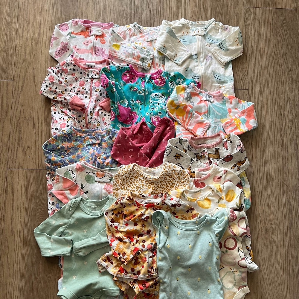 Carter's Assorted Brand Lot Of 18 Newborn NB 0-3 Girl Clothes Sleepers Bodysuits